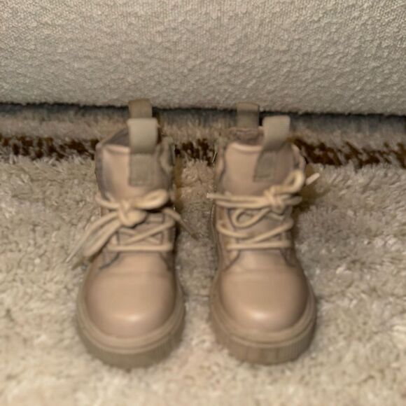 ZARA Baby Combat Boots - Picture 4 of 10
